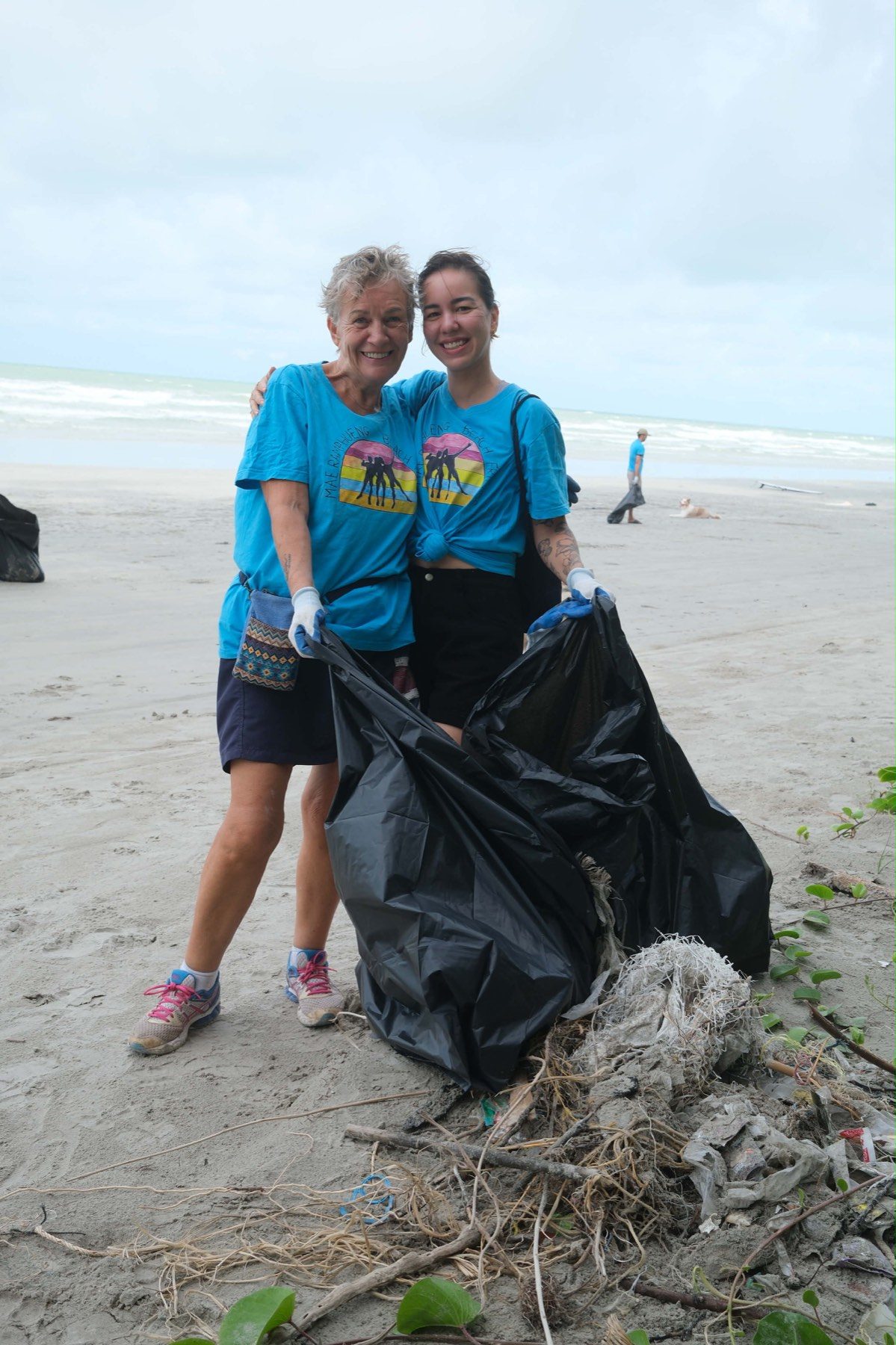 Claire helping with a Mae Ram Phueng beach clean-up in Rayong.